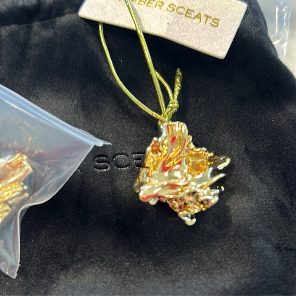 Amber Sceats Reese Earrings 24 k gold plating - Picture 5 of 16